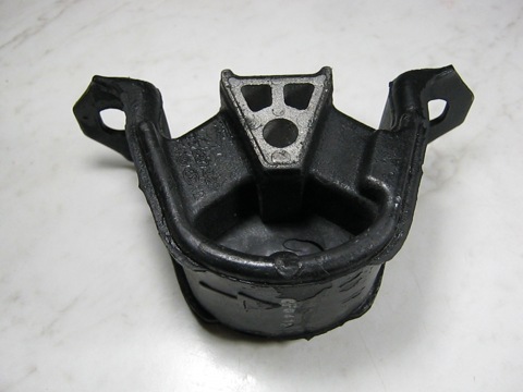 NEKSIYA MOTOR PODUSHKA STRELKA KOREA