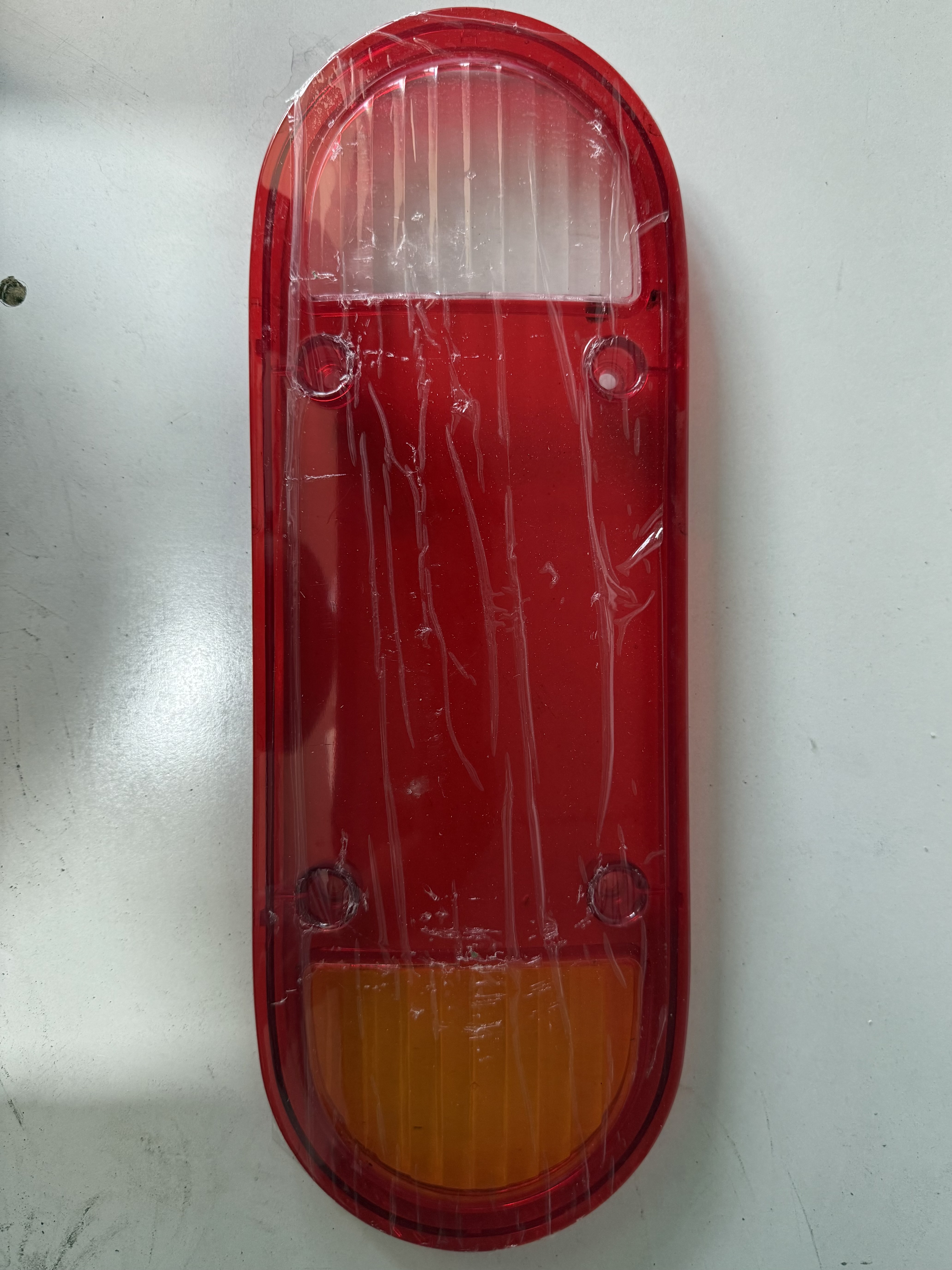 BKT-586 TAIL LAMP SHELL R210W-9